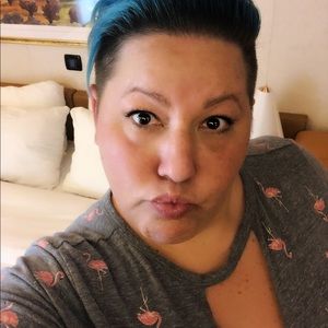 Meet your Posher, Carmen